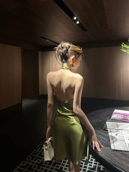 SX Shanxi Acetate Satin Halter-Neck Backless Tube Dress – A Sexy, Chic, and Sophisticated Bodycon Dress for an Elegant Look