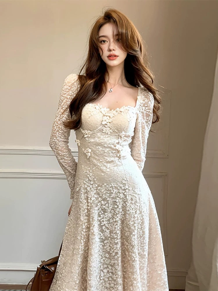 European station lace dress early autumn new women's French design sense of wear temperament waist slimming dress skirt