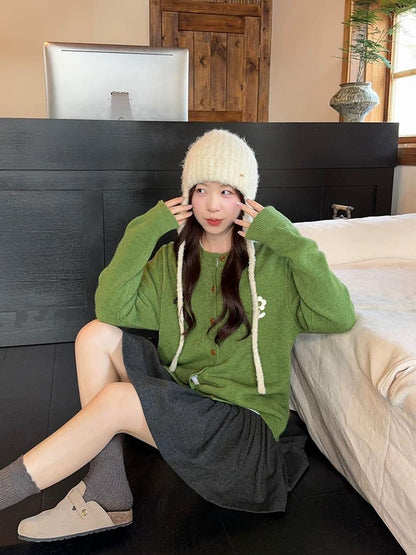 Korean embroidery round neck sweater women 2025 autumn new lazy style soft and loose long-sleeved sweater cardigan trend