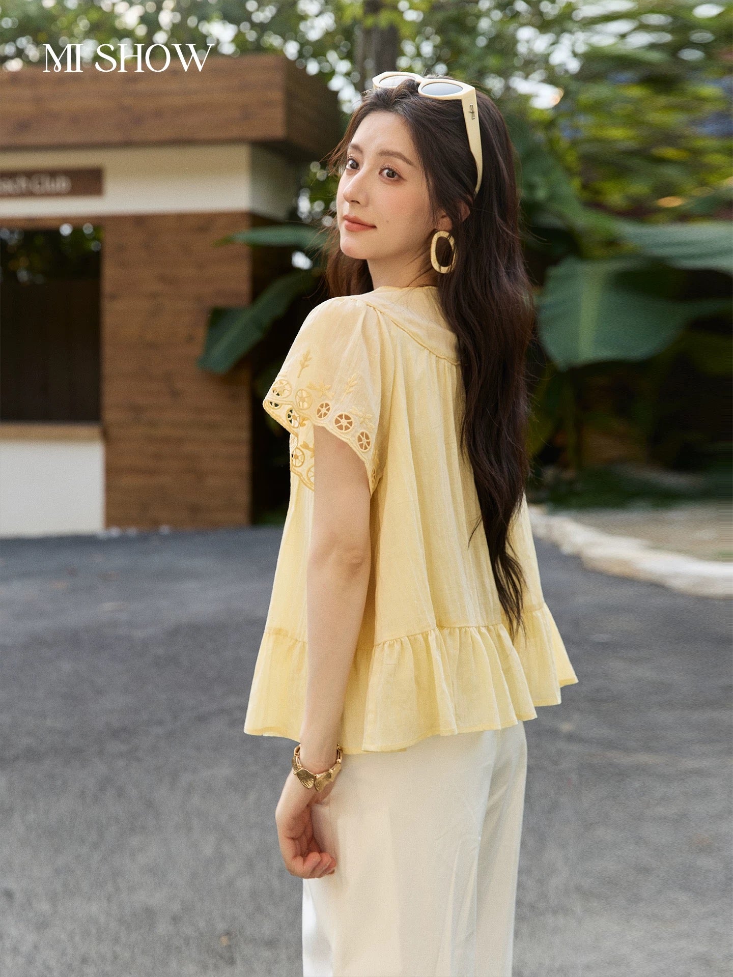 Mixiu Yellow Embroidered Jacquard Short-Sleeve Tencel Shirt Women's 2026 Summer New Pleated Niche Design Top