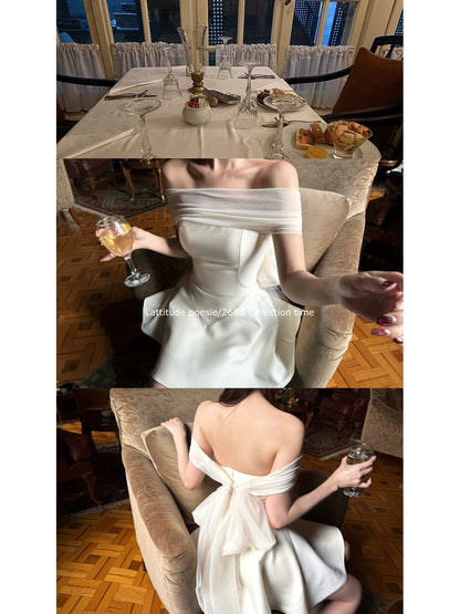 Lattitude/Yang Xiaolu - Off-the-shoulder strapless backless dress with a stylish bow tie for multiple styling options.