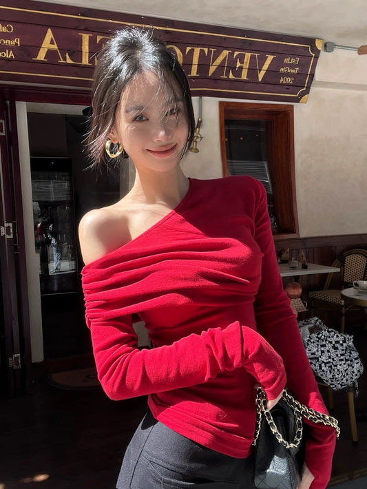 Sexy slant collar off-shoulder long-sleeved T-shirt for women in autumn with red slim-fitting inner layering for hot girls to look slimming bottoming top