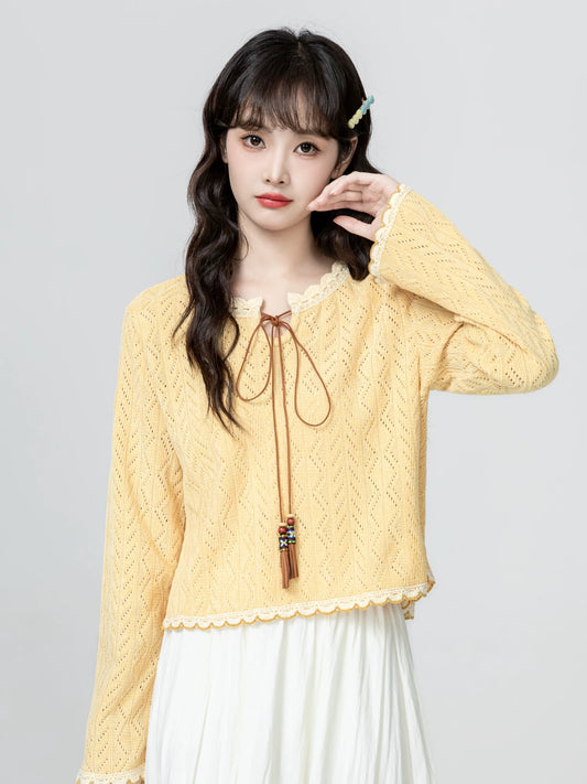 Creamy yellow openwork knitted top for women, spring and autumn 2026 new style, bow tie lace patchwork short top