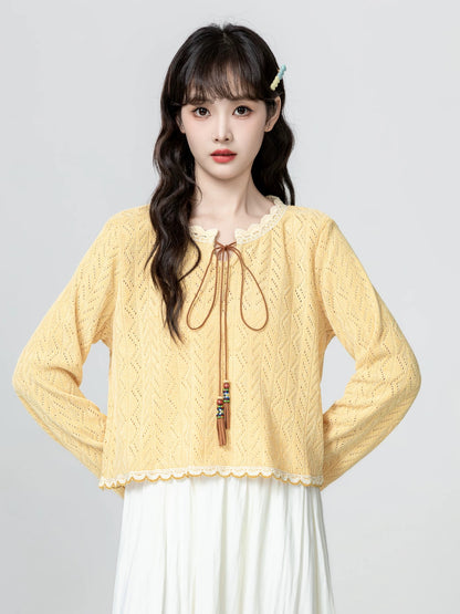 Creamy yellow openwork knitted top for women, spring and autumn 2026 new style, bow tie lace patchwork short top