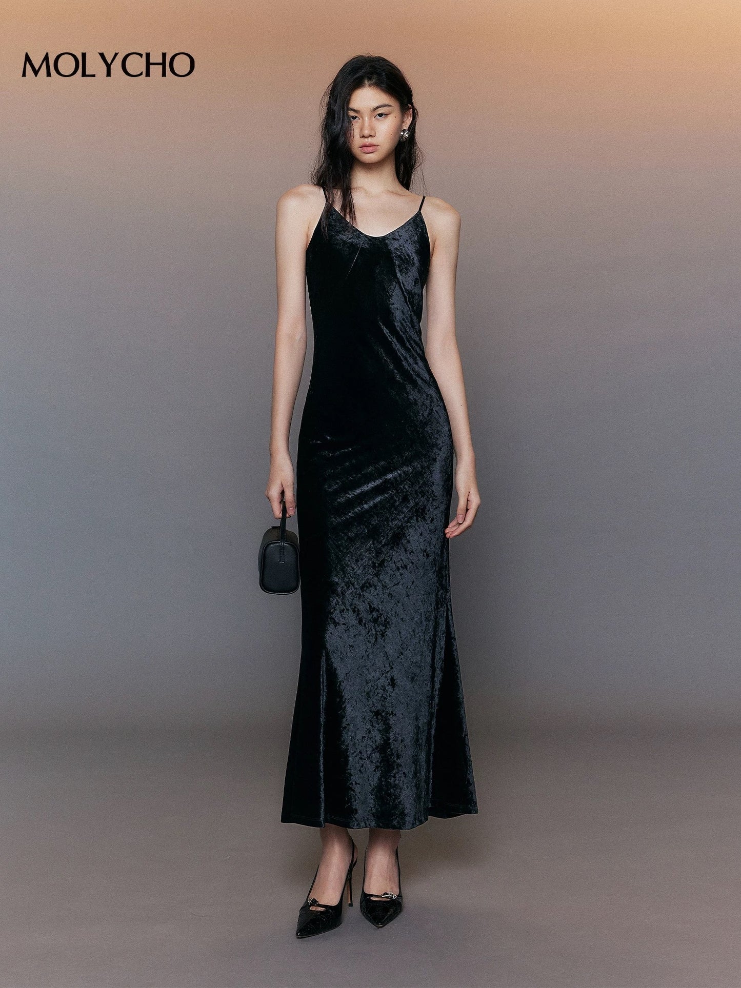 MOLYCHO Elegant Velvet Dress Women's Autumn and Winter Long Slim Bottoming with Sling Fishtail Skirt