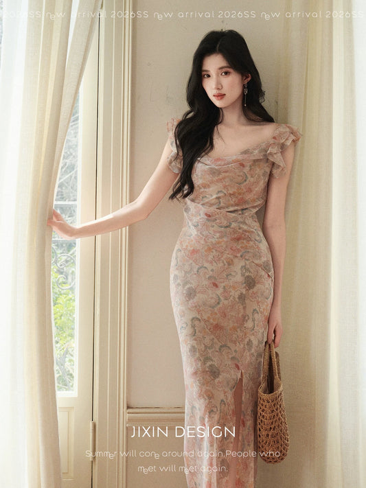 Send a letter to "Flowers and Alice" French-style gentle floral dress with a bias cut, flared neck, slim fit, and a fishtail hem.