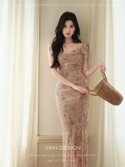 Send a letter to "Flowers and Alice" French-style gentle floral dress with a bias cut, flared neck, slim fit, and a fishtail hem.
