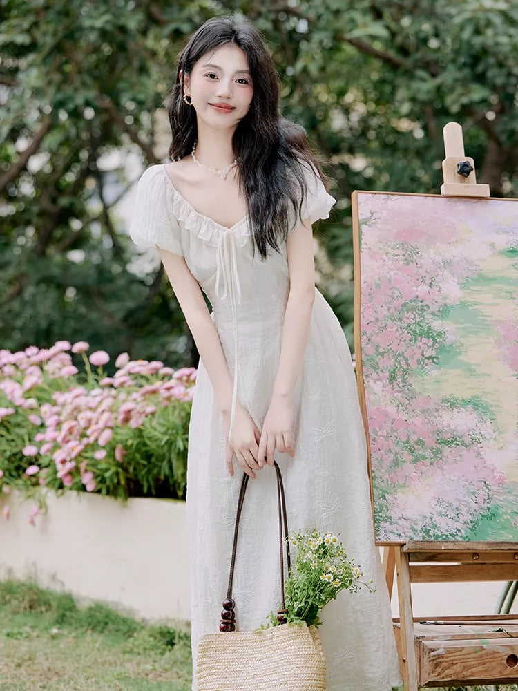 Tea break French dress summer 2024 new style chic and beautiful temperament super fairy high-end Hepburn style little white dress