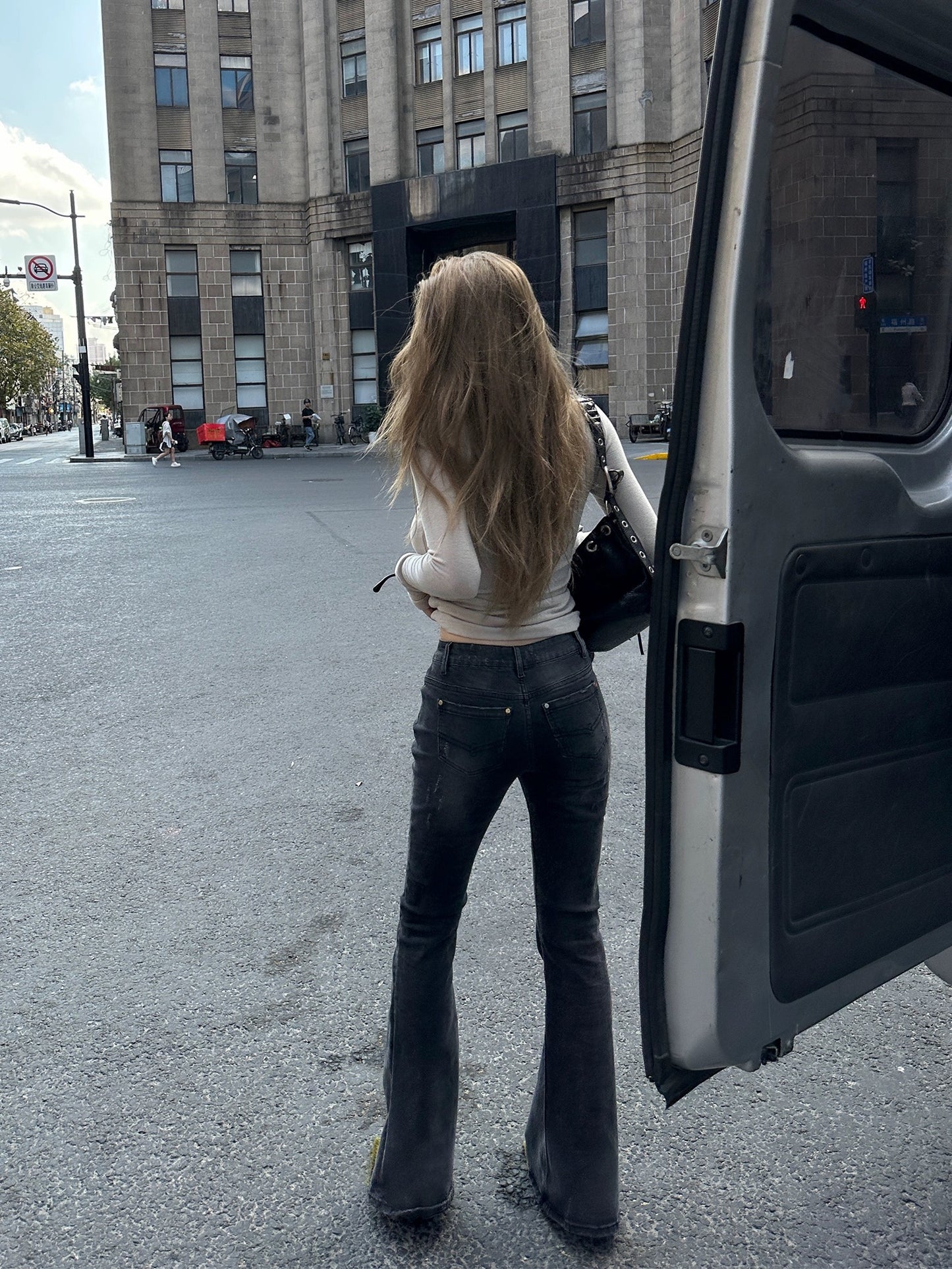 Xinlei Lin two-color mid-low-waist slim stretch micro-flare slim-fit micro-flare jeans trousers for women spring and summer