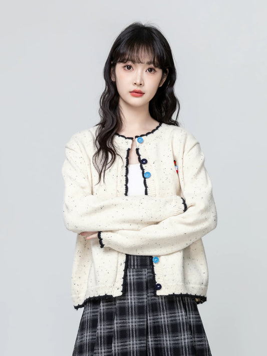 Color-blocked round neck knitted cardigan for women, 2026 spring and autumn new style, cartoon embroidered sweater jacket, short top.