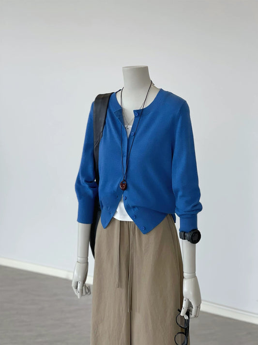 CHAO-level recommendation! The best match for autumn~ Korean dark blue round neck soft and lazy layered long-sleeved knitted top