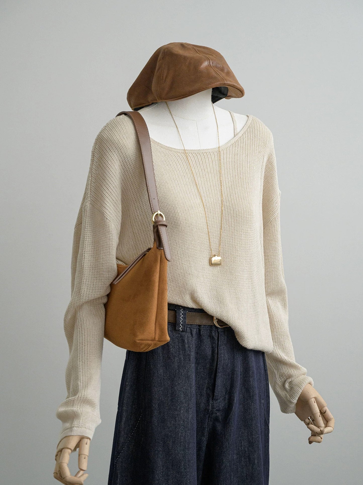 CHAO-level recommendation! Autumn top ~ Korean style light khaki large round neck soft lazy knitted long-sleeved top