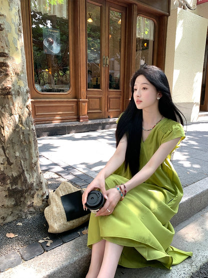 Xia Shiwen Lianlian Tea Garden V-neck loose dress women's summer simple and elegant gentle and chic white skirt