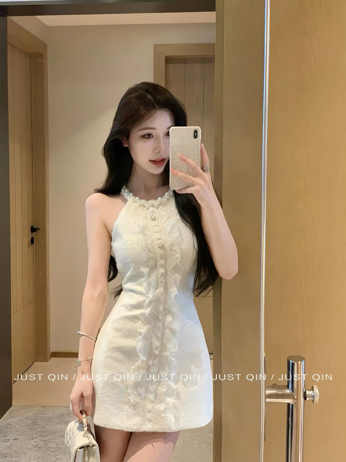 JustQin "Sassy Heiress" 2026 New Collection: Sleeveless, Short, Intricately Detailed Dress – Waist-Cinching & Slimming Fit