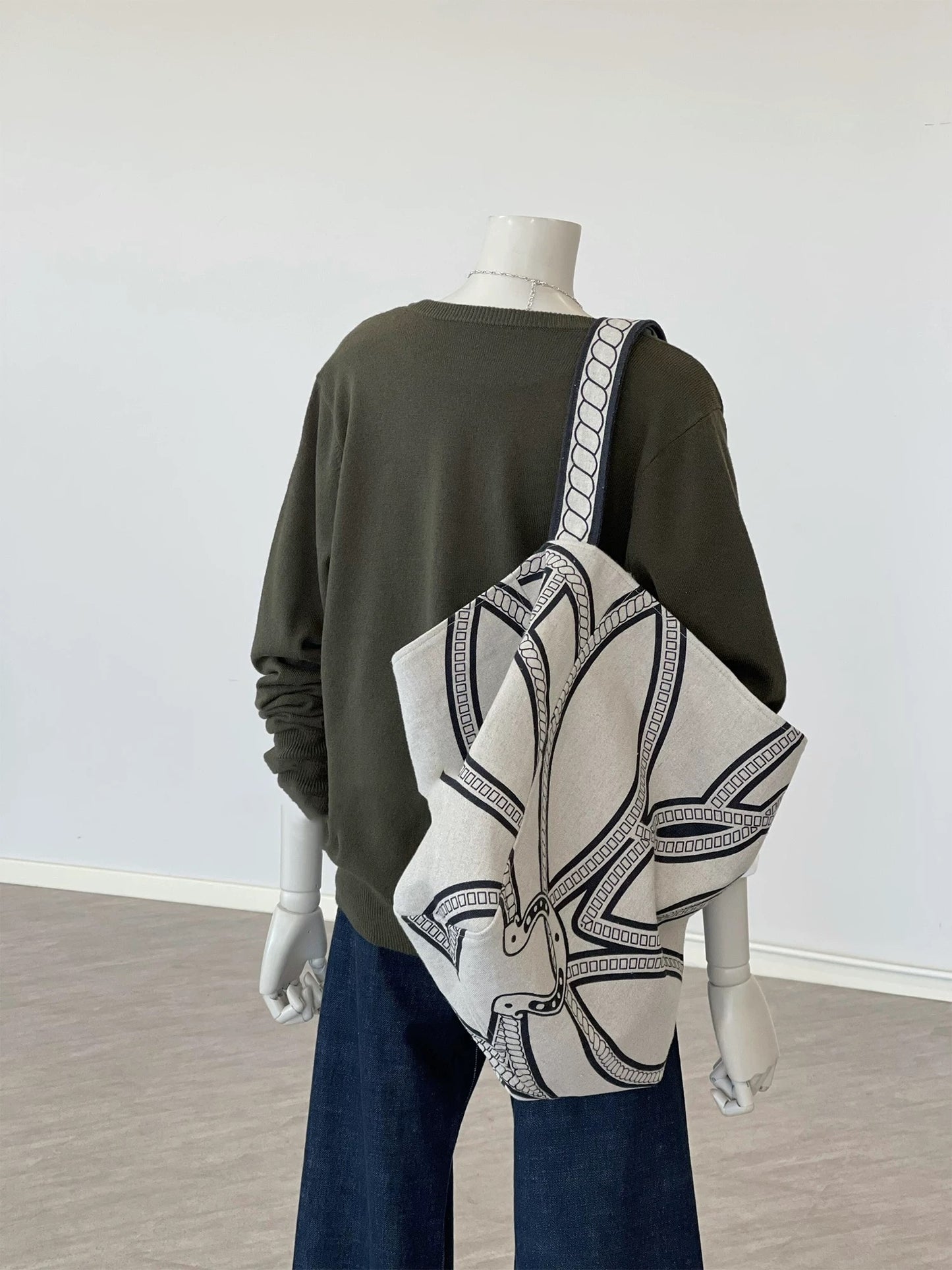 CHAO-level recommendation! Autumn top ~ Korean olive green deep V-neck design soft lazy style knitted sweater for women