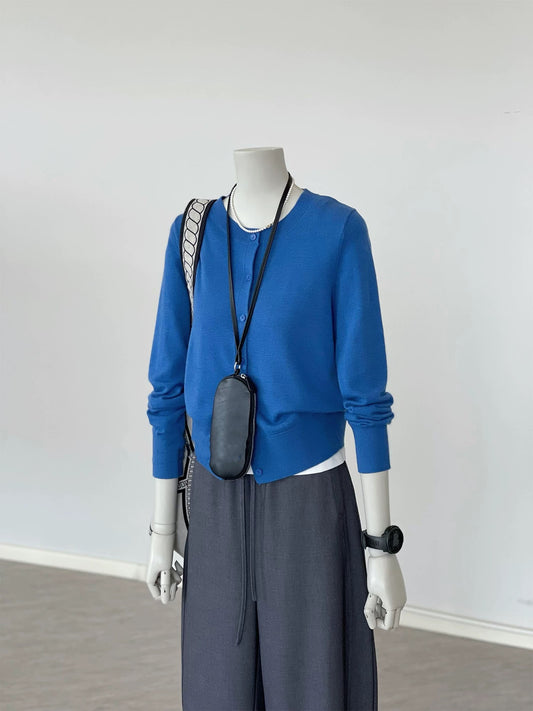 CHAO-level recommendation! Autumn breeze ~ Korean blue round neck slimming cardigan soft and loose knit sweater for women