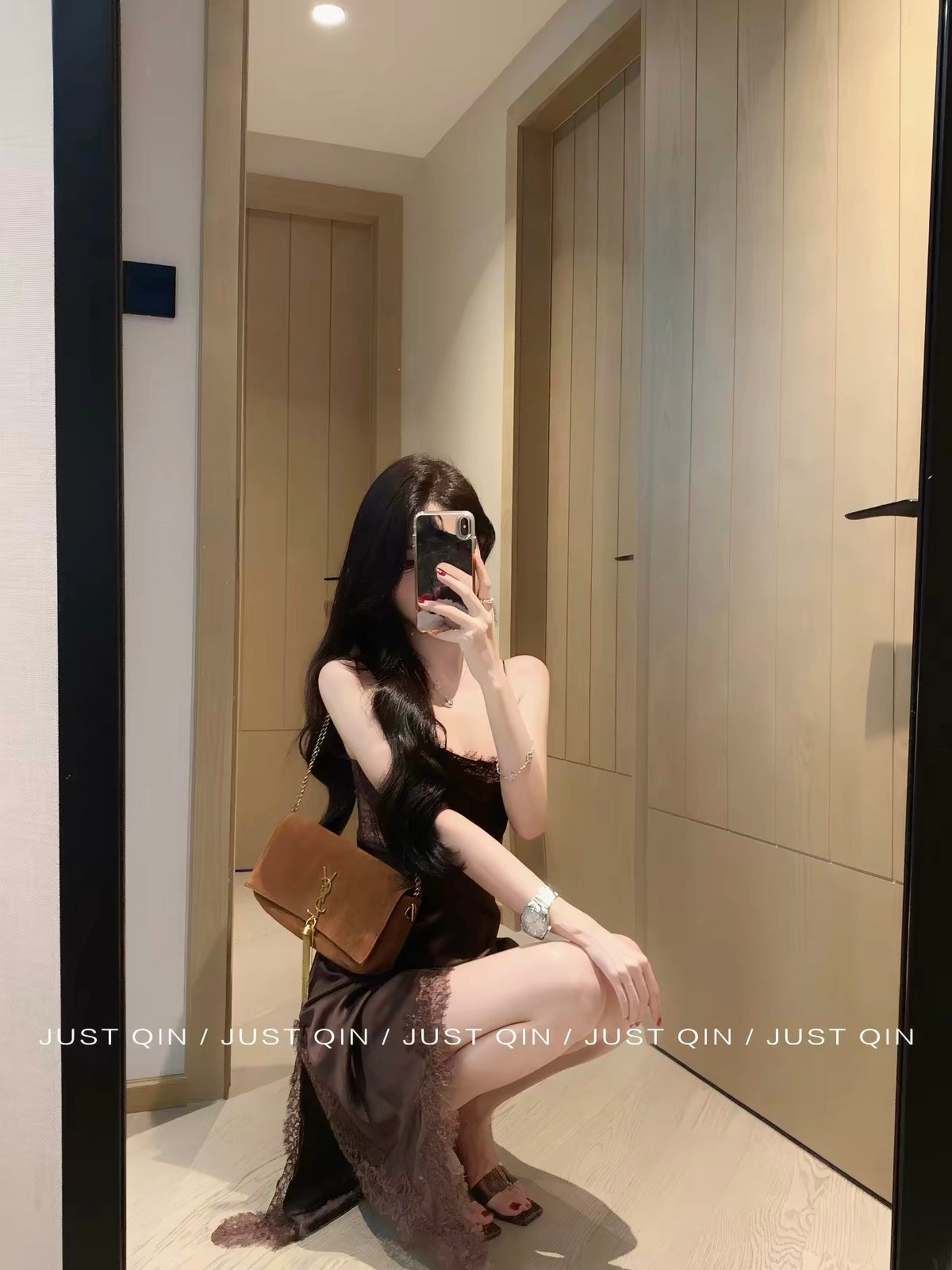JustQin [Miss Daisy] 2026 New Collection: Elegant Slim-Fit Camisole Dress with Lace Paneling and Waist-Cinching Design