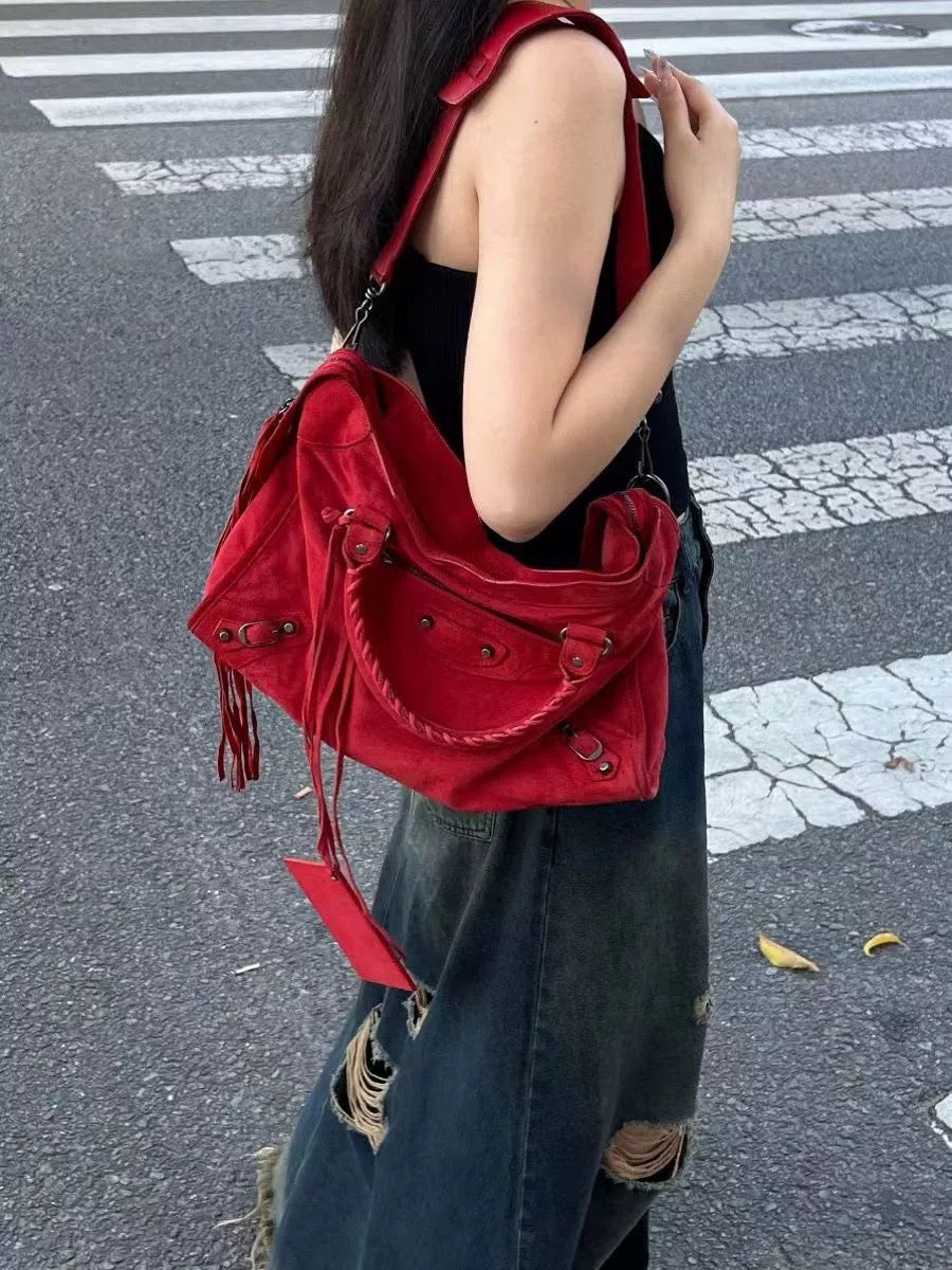 Niche design large-capacity shoulder bag 2024 autumn and winter new trendy portable commuter bag second-hand motorcycle hottie bag