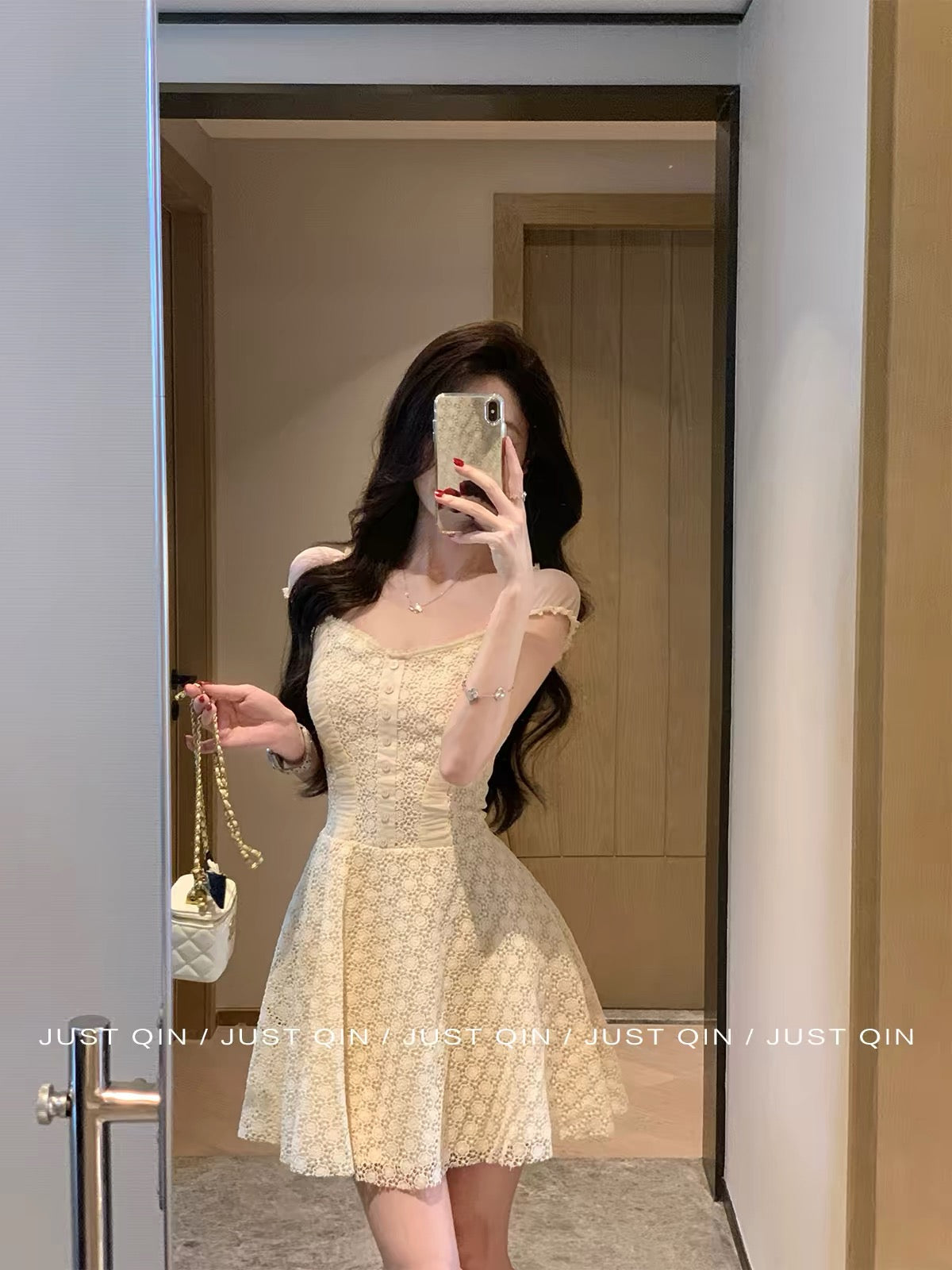 JustQin [My Beauty] 2026 New Autumn Women's Short Dress – Stylish, Waist-Defining, Patterned Cut-Out Design