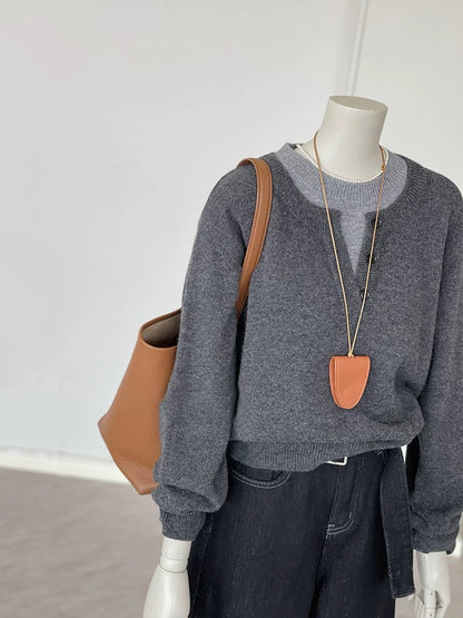 CHAO-level recommendation! Real shark crazy ~ Korean gray fake two-piece layered simple soft and versatile knitted sweater