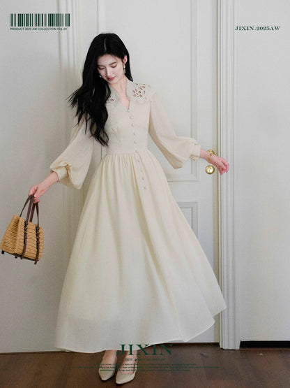 Send a letter / 100 Lyocell Tencel French hollowed-out embroidery skin-friendly linen-feel early autumn long-sleeved waist-cinching slimming dress
