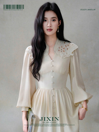 Send a letter / 100 Lyocell Tencel French hollowed-out embroidery skin-friendly linen-feel early autumn long-sleeved waist-cinching slimming dress