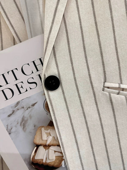 Beige striped commuter thin suit jacket for women 2025 new summer high-end three-quarter sleeve Korean suit trend