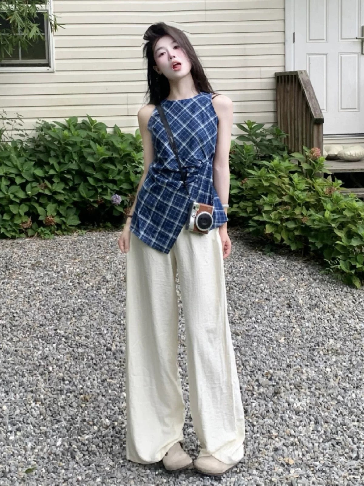 Fashionable summer two-piece suit for street style, irregular slit vest top, casual wide-leg pants, unique and chic suit for women