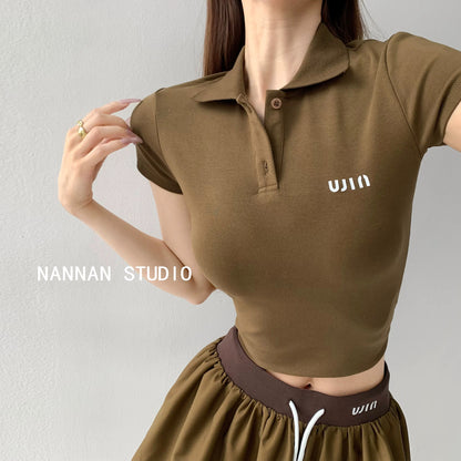 Playful artist/European and American college style navy blue POLO collar short-sleeved T-shirt + contrasting color high-waist skirt women's two-piece set