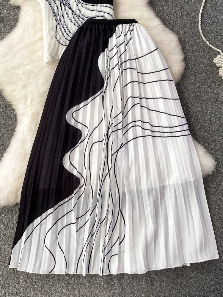 Fashion suit for women Korean style short-sleeved stand-up collar slim-fitting top two-piece set Hepburn style high-waisted pleated skirt summer