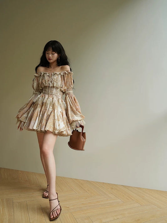 Aconiconi｜Wutong Autumn French heavy lace retro suit skirt with one-shoulder top and holiday short skirt