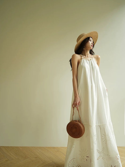 Aconiconi｜Beihai French niche design atmosphere embroidered suspender dress holiday style white long dress