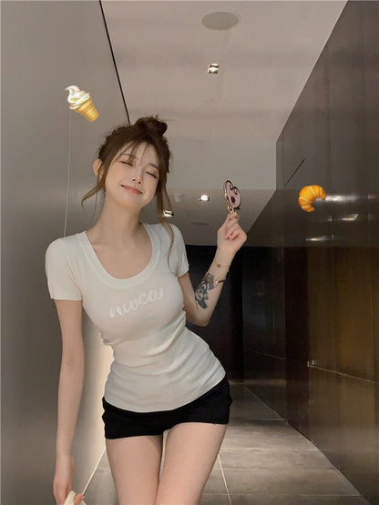Black sequin letter short-sleeved T-shirt for women in summer, pure desire waist tight slim design niche top