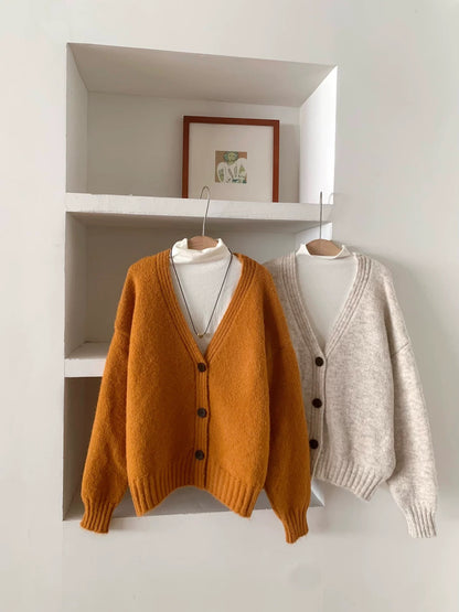 RENA lazy style V-neck knitted cardigan women 2025 autumn and winter loose sweater jacket high-end button top