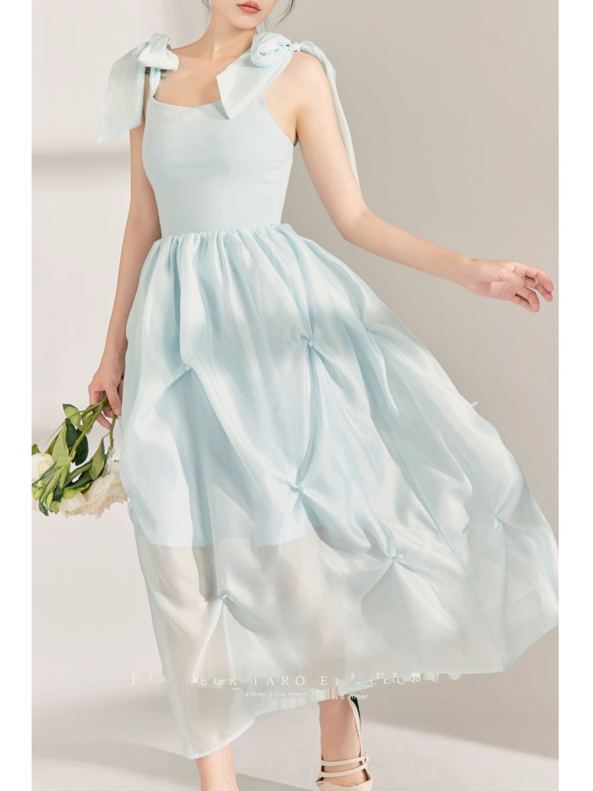 Joe and the Flower Bottle丨Blue princess dress with bow straps niche design seaside resort style dress 2023
