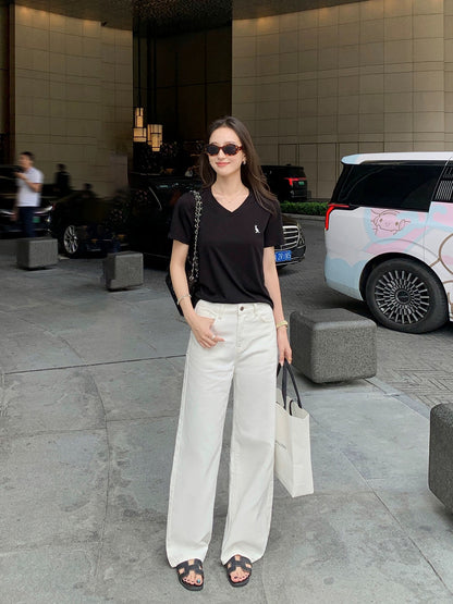Maven Lin's versatile white high-waisted, retro-style loose-fitting straight-leg cotton wide-leg jeans for women.