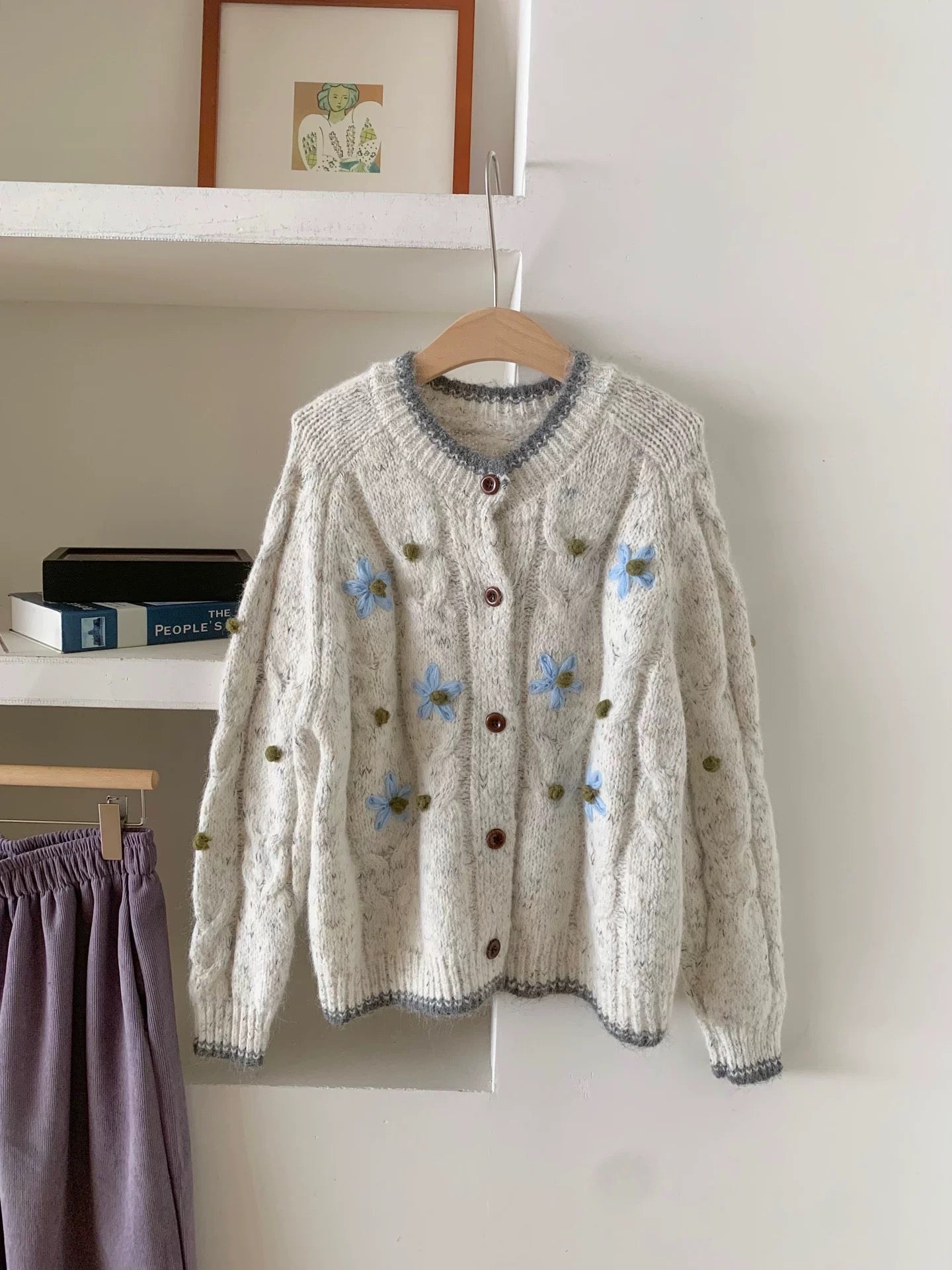RENA retro three-dimensional flower round neck knitted cardigan women's autumn and winter high-end hand-crocheted long-sleeved sweater jacket