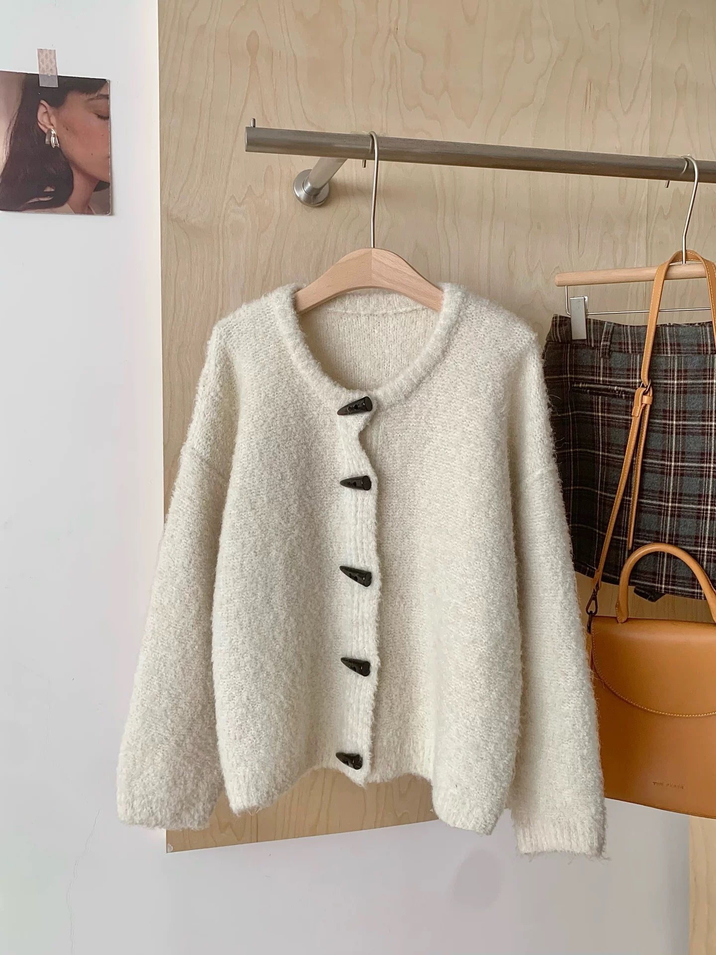 RENA retro horn button sweater jacket women 2025 autumn and winter lazy style soft and sticky atmosphere knitted cardigan top