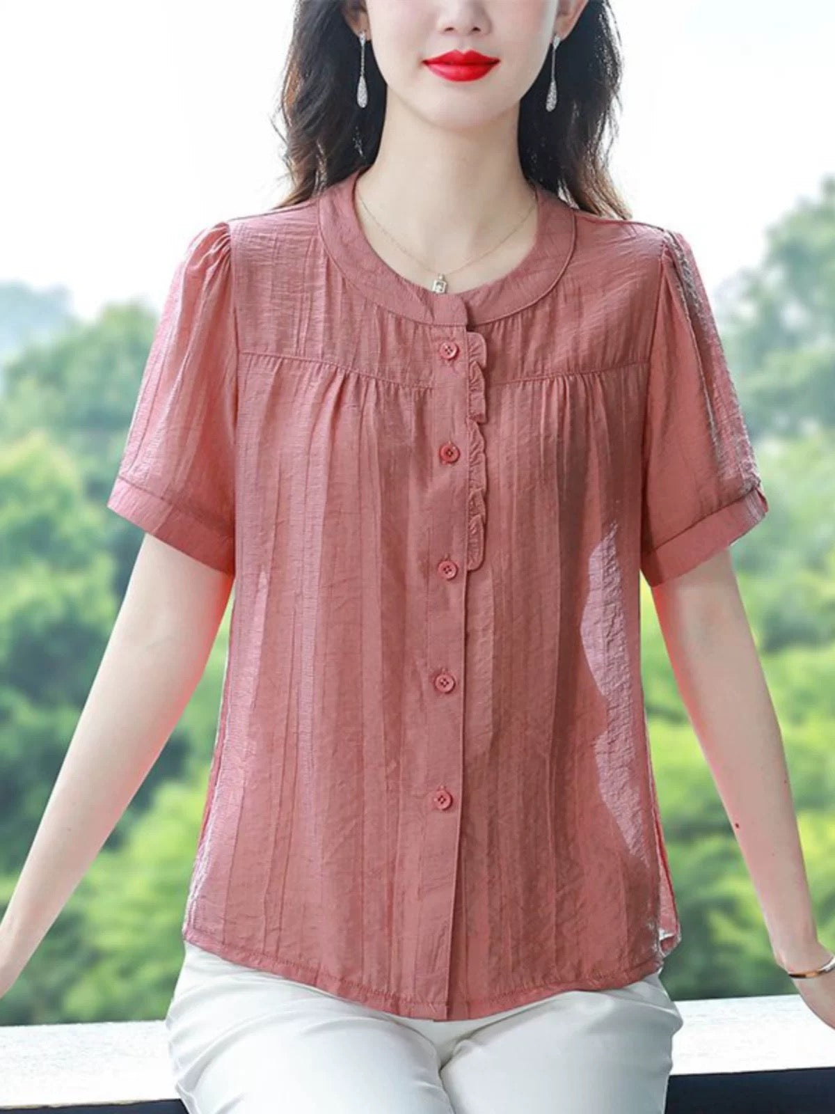 Cotton and linen shirts for women summer clothes 2024 new mom style loose slim short-sleeved tops small shirts plus size shirts