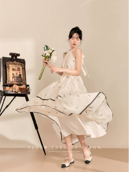 Qiao and Huazun丨Retro sleeveless halter dress embroidered high-end French temperament slim long skirt summer