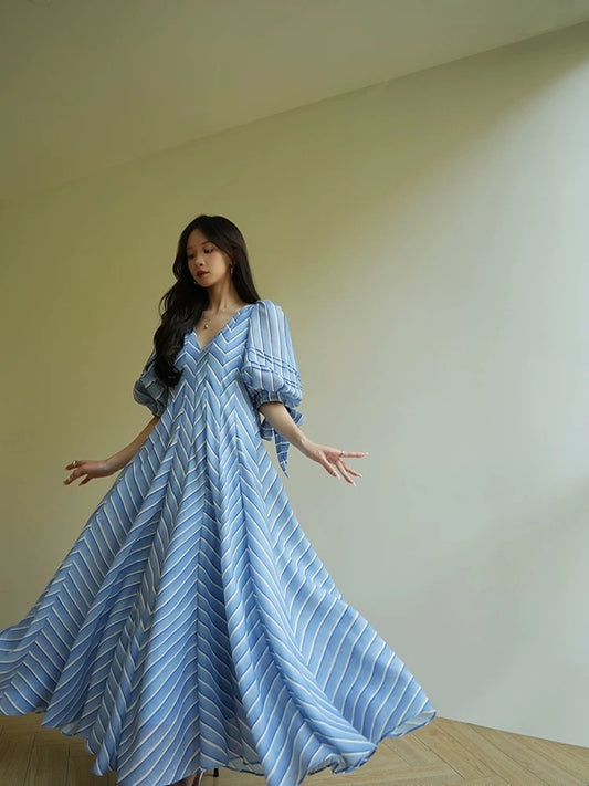 Aconiconi｜Rime French heavy-duty large skirt seaside romantic holiday design striped dress summer