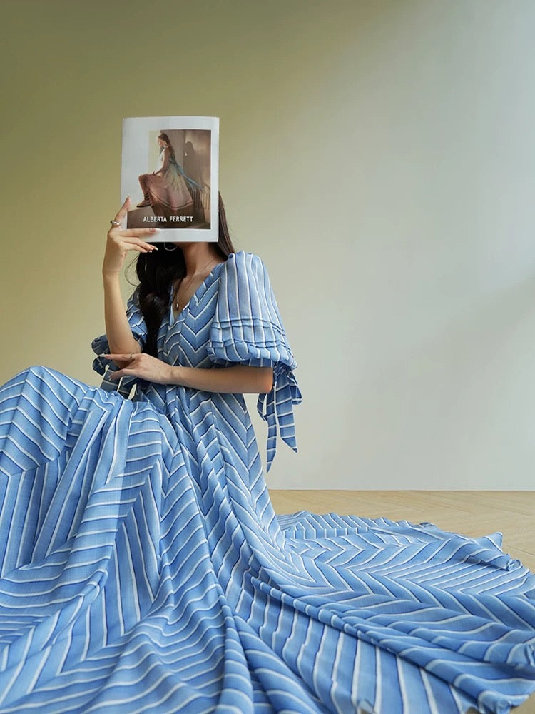 Aconiconi｜Rime French heavy-duty large skirt seaside romantic holiday design striped dress summer