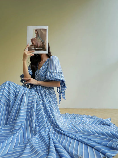 Aconiconi｜Rime French heavy-duty large skirt seaside romantic holiday design striped dress summer