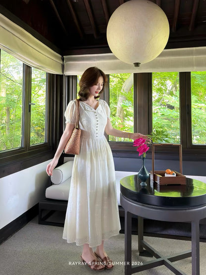 Lei Yingjun's "Forest Moonlight" French-style Hollowed-out Embroidered Dress for Women - Summer, Gentle, Slimming, and Suitable for Everyday Wear