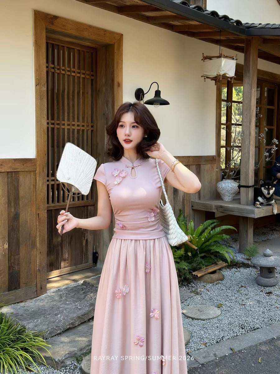 New Chinese style, elegant and handsome [Yun Ying Dai] women's set, slimming top with three-dimensional floral full skirt.