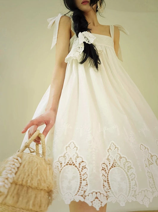 Aconiconi｜Camellia Rhythm French high-end hollow embroidery suspender holiday dress wide-leg pants set
