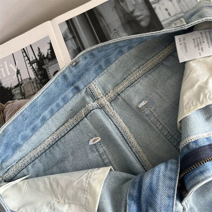 Pear-shaped and slimming! Stylish, relaxed-fit, high-waisted, cropped wide-leg denim trousers for women with a retro, relaxed fit.