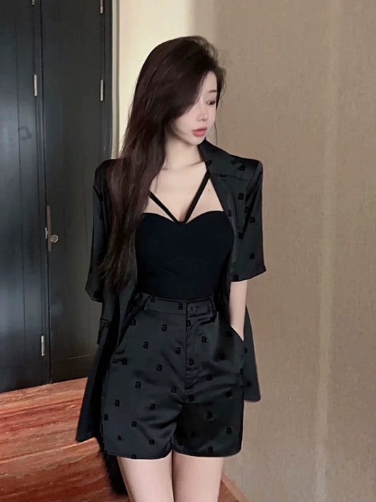 European station high-end suit for women 2024 summer new fashion flocked suit casual shorts two-piece set