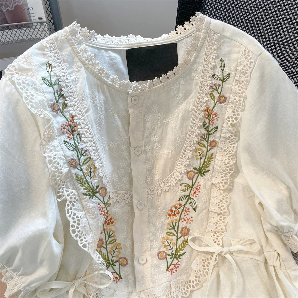 French sweet palace style lace embroidered shirts for men and women in summer niche chic puff sleeve waist tops