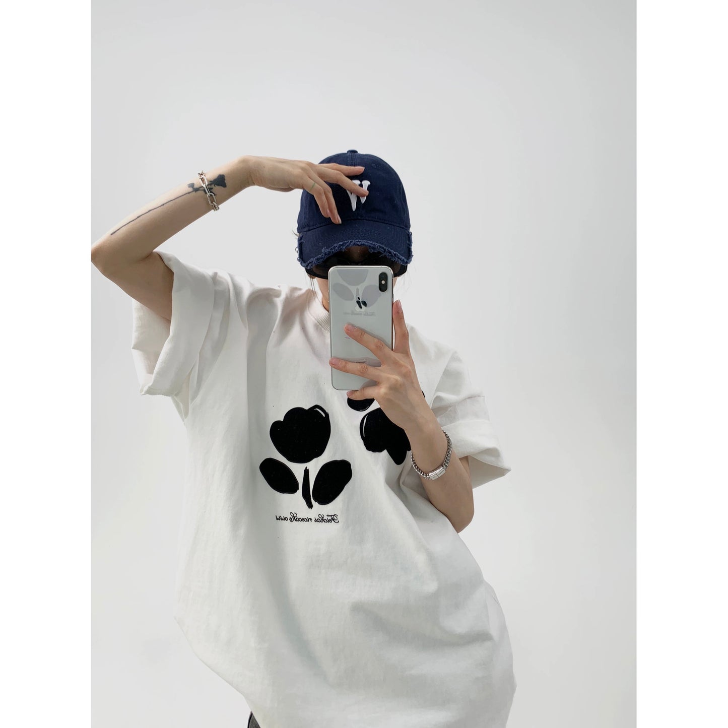 Waste wood summer American design sense couple white T-shirt loose casual flocking flowers pure cotton short-sleeved women's trendy